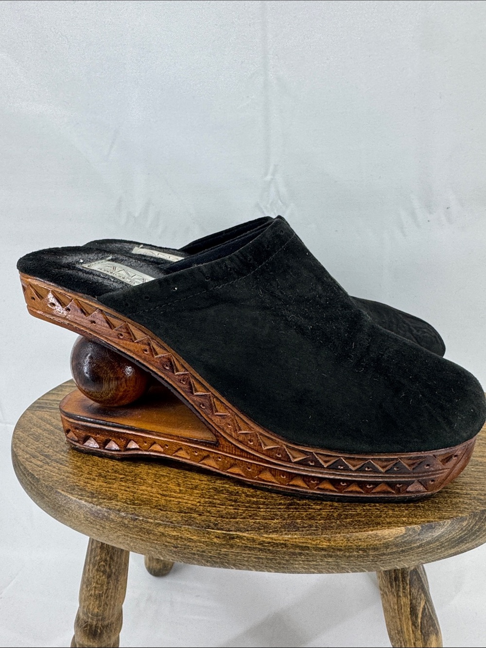 Ananias Unique Vintage Hand Carved Balinese Wood Clog Heels w/ Black Suede, 36